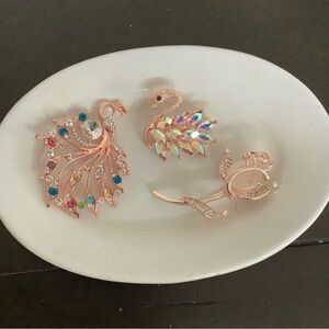 Elegant Rose Gold Tone Brooch Lot